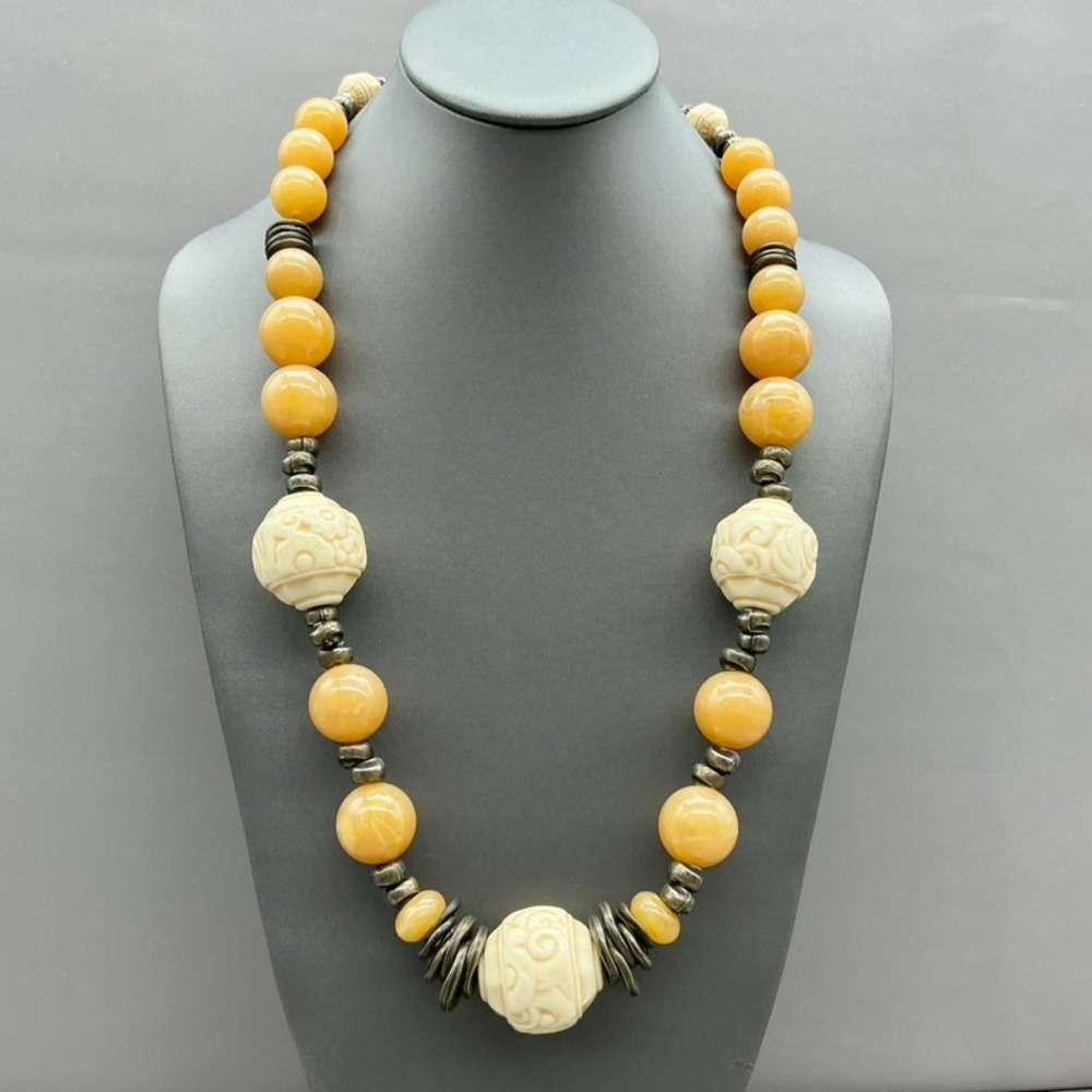 Les Bernard Necklace Vintage Carved Cream Honey Beaded Statement Signed 24"